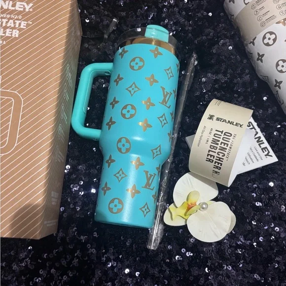Stanley Turquoise and Gold Patterned tumbler - Picture 9 of 10